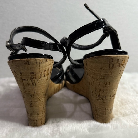 BROWNS Black Patent Strappy Wedges 🖤 - Picture 3 of 9